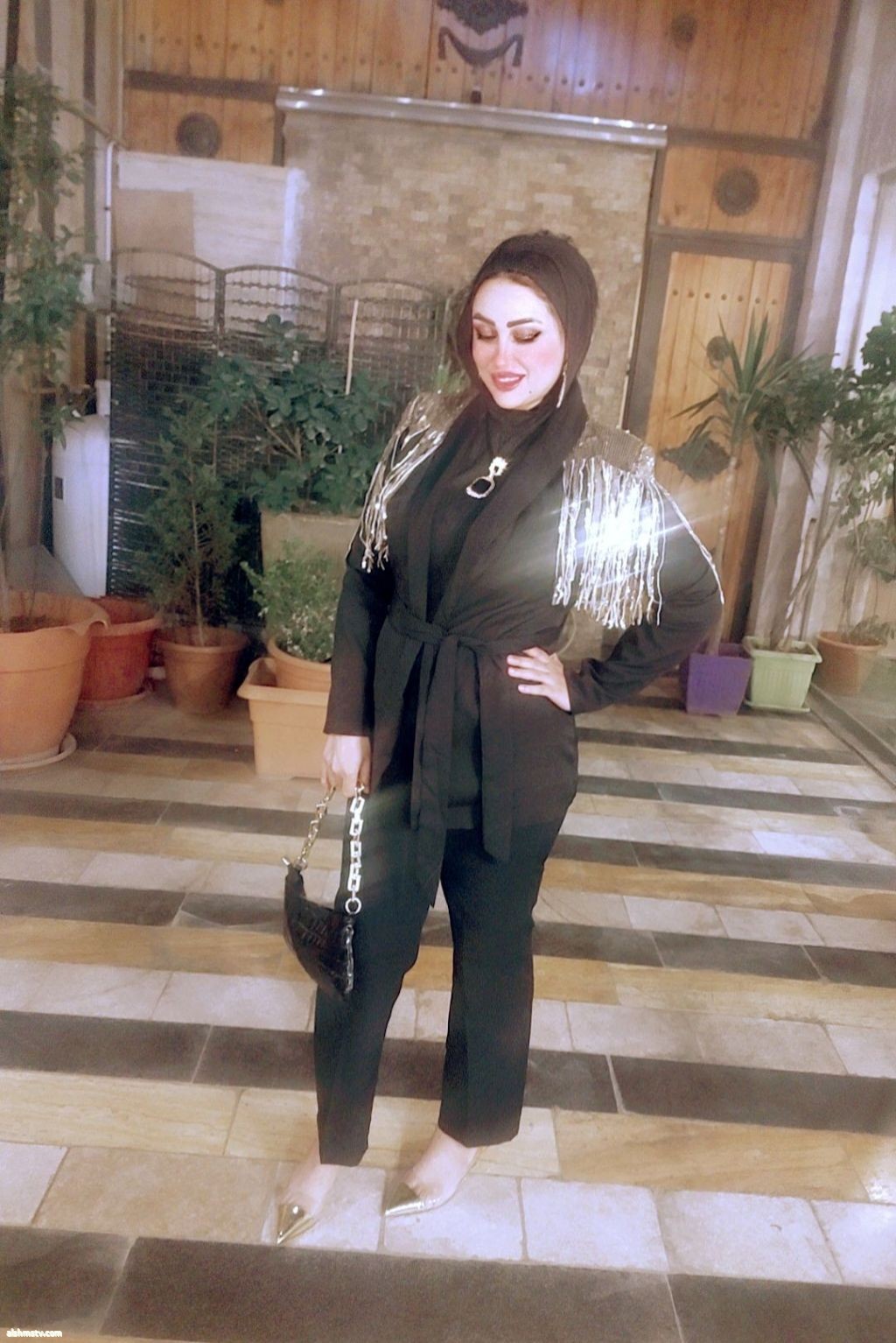 راما السلطيه أنا  راما مش بحاجة لحدا يكون جنبي، لأني وقفت بحالي، وبقوتي.