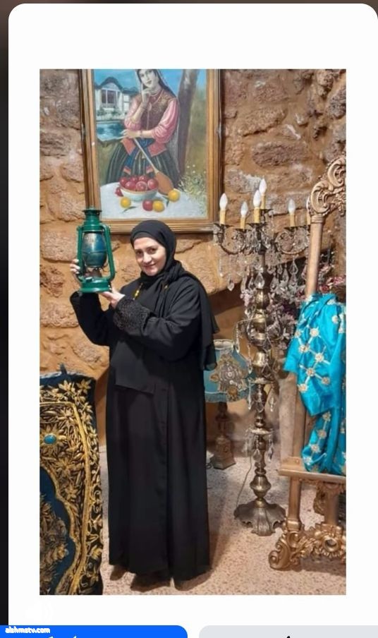 Wafaa Zaatari·  تواريت في الظل  خلف السحب