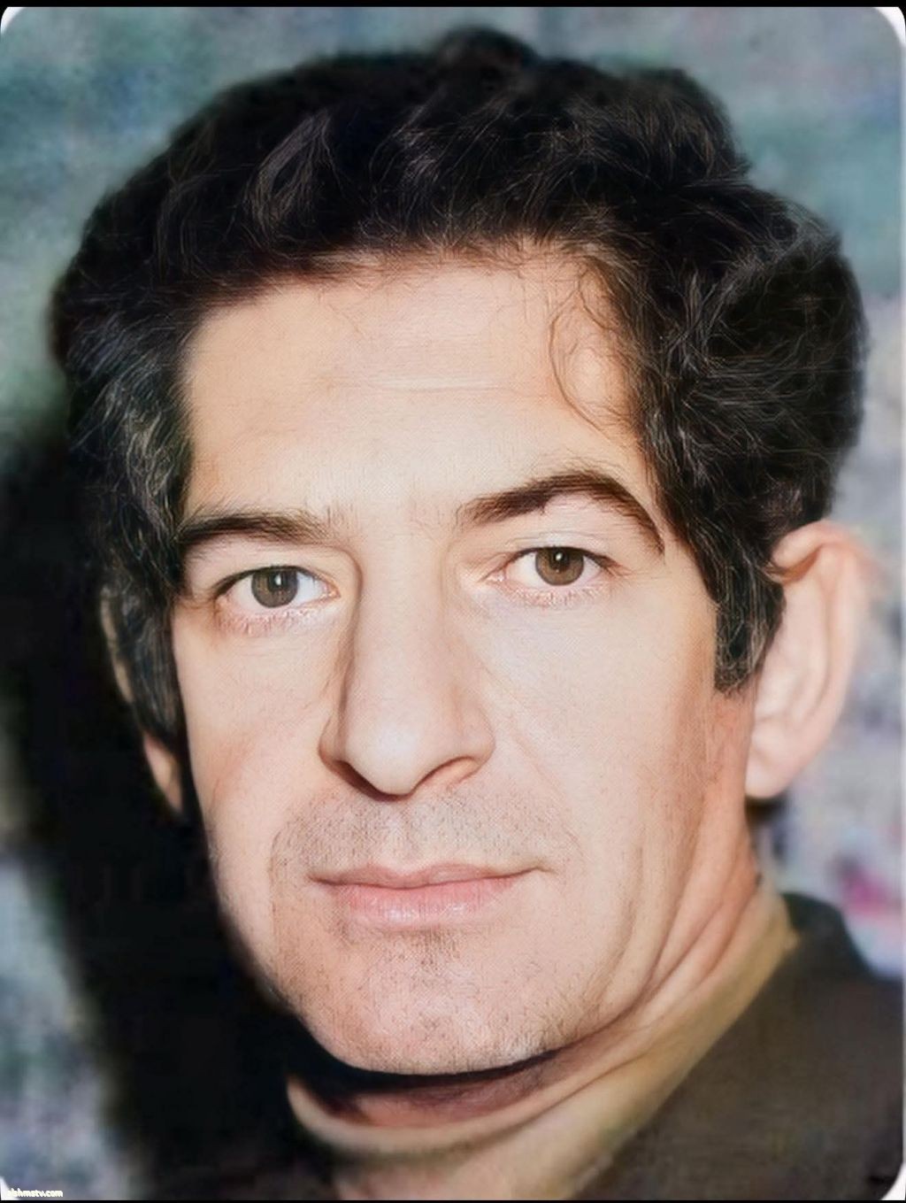 المخرج محمد يوسف الجنابي ولد عام 1940  * تخرج في أول دورة في أكاديمية الفنون الجميلة في عام 1963 - 1964