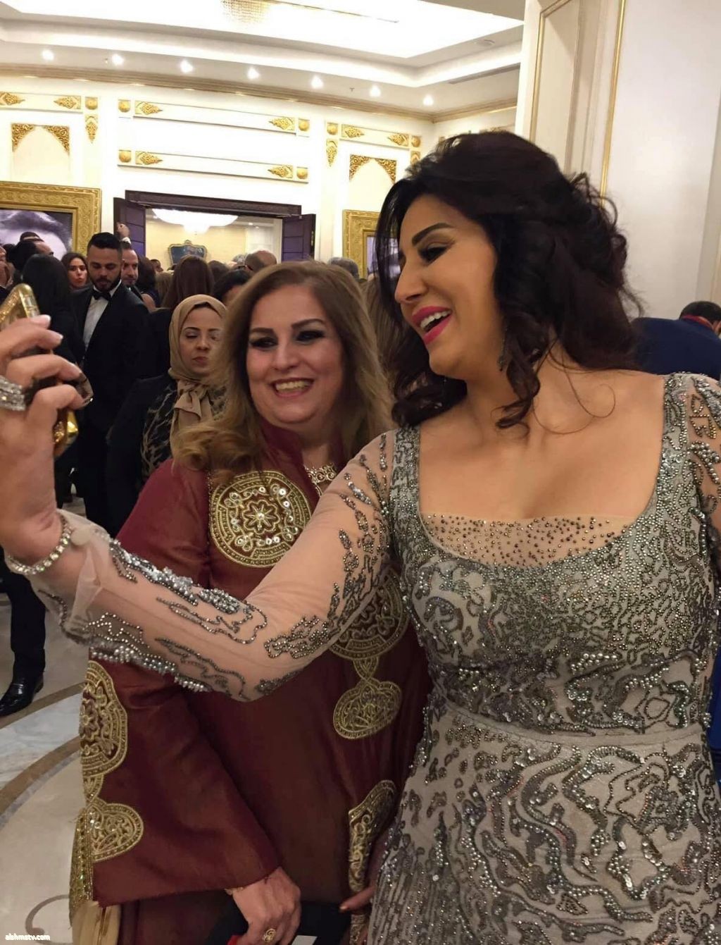 خدوجة صبري ‏ مع ‏‎Wafaa Amer‎‏. النجمه والانسانه  الجميله المصريه الجدعه وفاء عامر كل ما نلتقي تفرح بيا وتسال علي ليبيا واهلها بكل حب واحترام