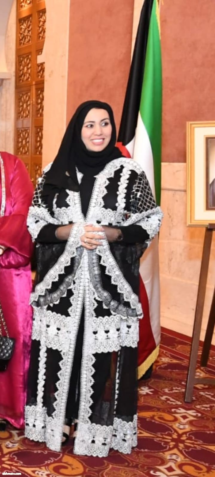 بقلم: د. زينب الشمري (أم جاسم) – الكويت الذكاء الاصطناعي بين الأسرة والمجتمع: ثورة تقنية أم تحدٍ إنساني؟