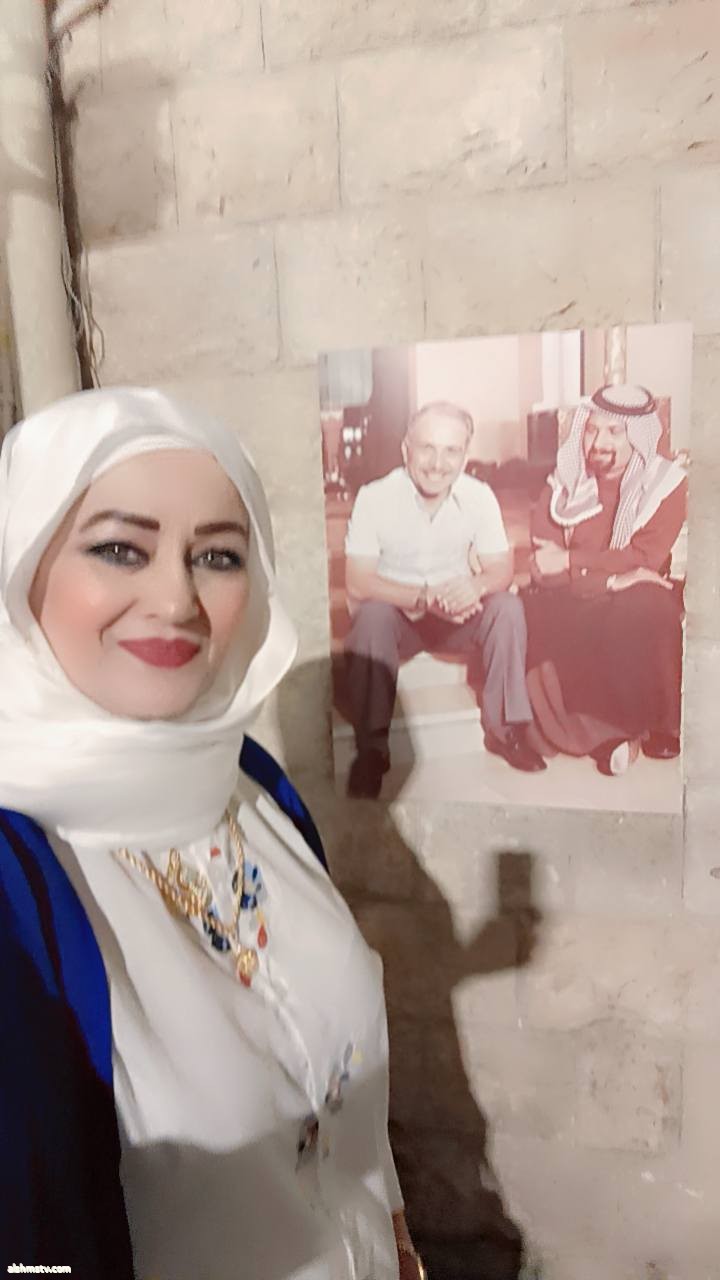 الكاتبه سوسن الشوملي بسمة الليل //