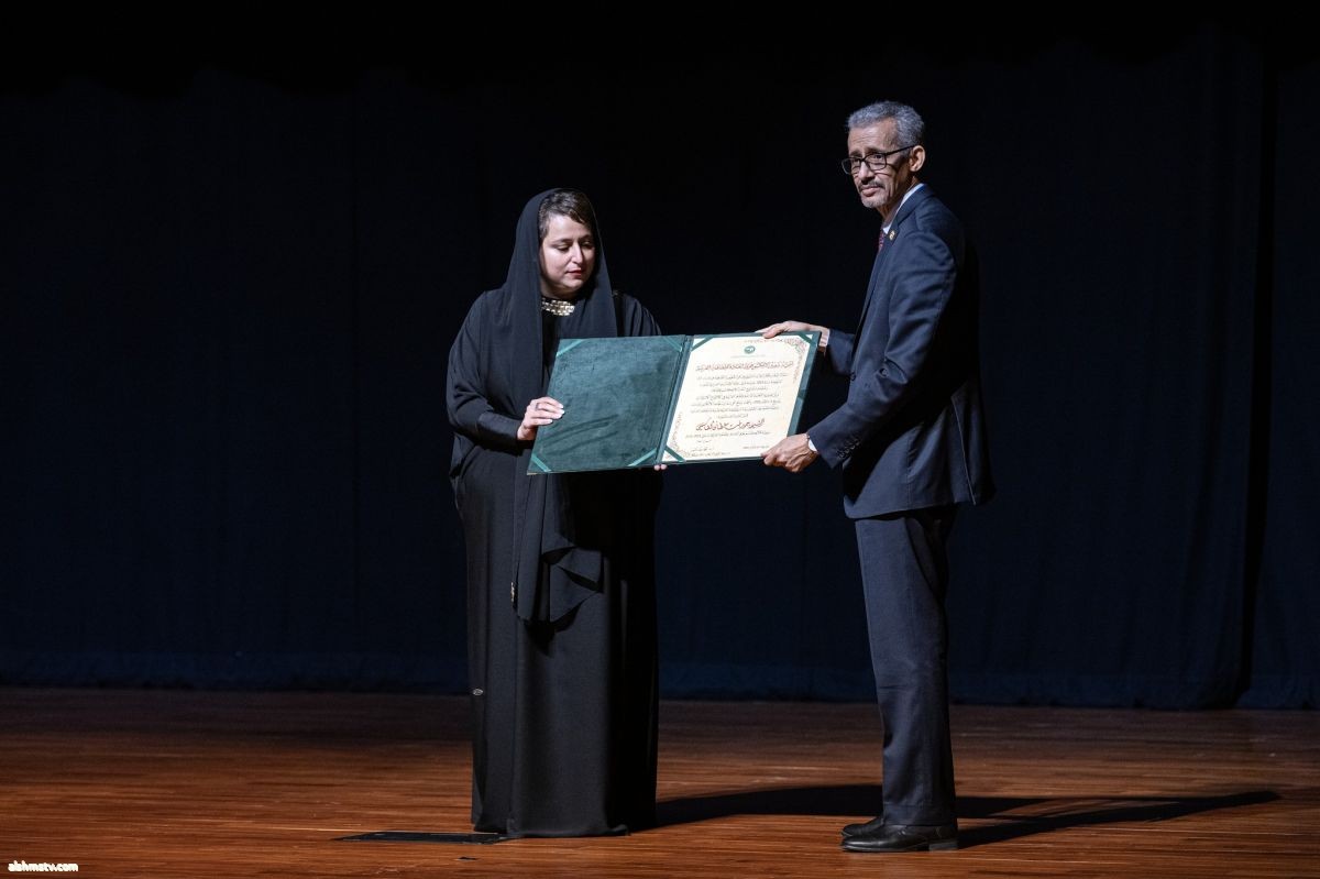 منحت المنظمة العربية للتربية والثقافة والعلوم «الألكسو» سمو الشيخة حور بنت سلطان القاسمي، منصب سفيرة فوق العادة للثقافة العربية لعامي 2025–2026، تقديراً لدورها الريادي في دعم الفنون المعاصرة وتعزيز الحوار الثقافي بين المجتمعات على المستويين الإقليمي والدو