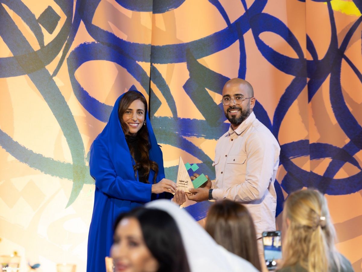 بحضور سمو الشيخة بدور القاسمي "مؤسسة كلمات" تطلق مجموعة منتجات فنية بالتعاون مع الفنان التشكيلي "إل سيد" لدعم المعرفة والقراءة للأطفال في تونس