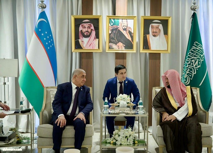 النائب العام يستقبل نظيره الأوزبكي ويوقعان برنامج تعاون مشترك النائب العام يستقبل نظيره الأوزبكي ويوقعان برنامج تعاون مشترك