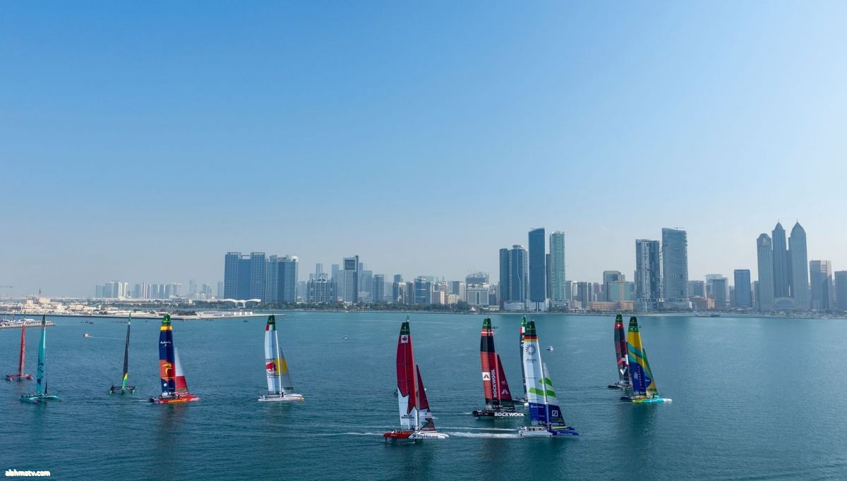 "روكول ريسنج" الدنماركي يتصدر منافسات اليوم الأول من نهائي "سيل جي بي" في أبوظبي "روكول ريسنج" الدنماركي يتصدر منافسات اليوم الأول من نهائي "سيل جي بي" في أبوظبي