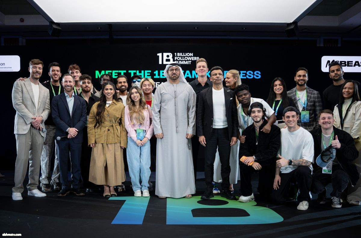 الإعلان عن 20 صانع محتوى عالميا لقيادة الحراك المجتمعي العالمي ضمن حملة "1billion acts of Kindness" الإعلان عن 20 صانع محتوى عالميا لقيادة الحراك المجتمعي العالمي ضمن حملة "1billion acts of Kindness"