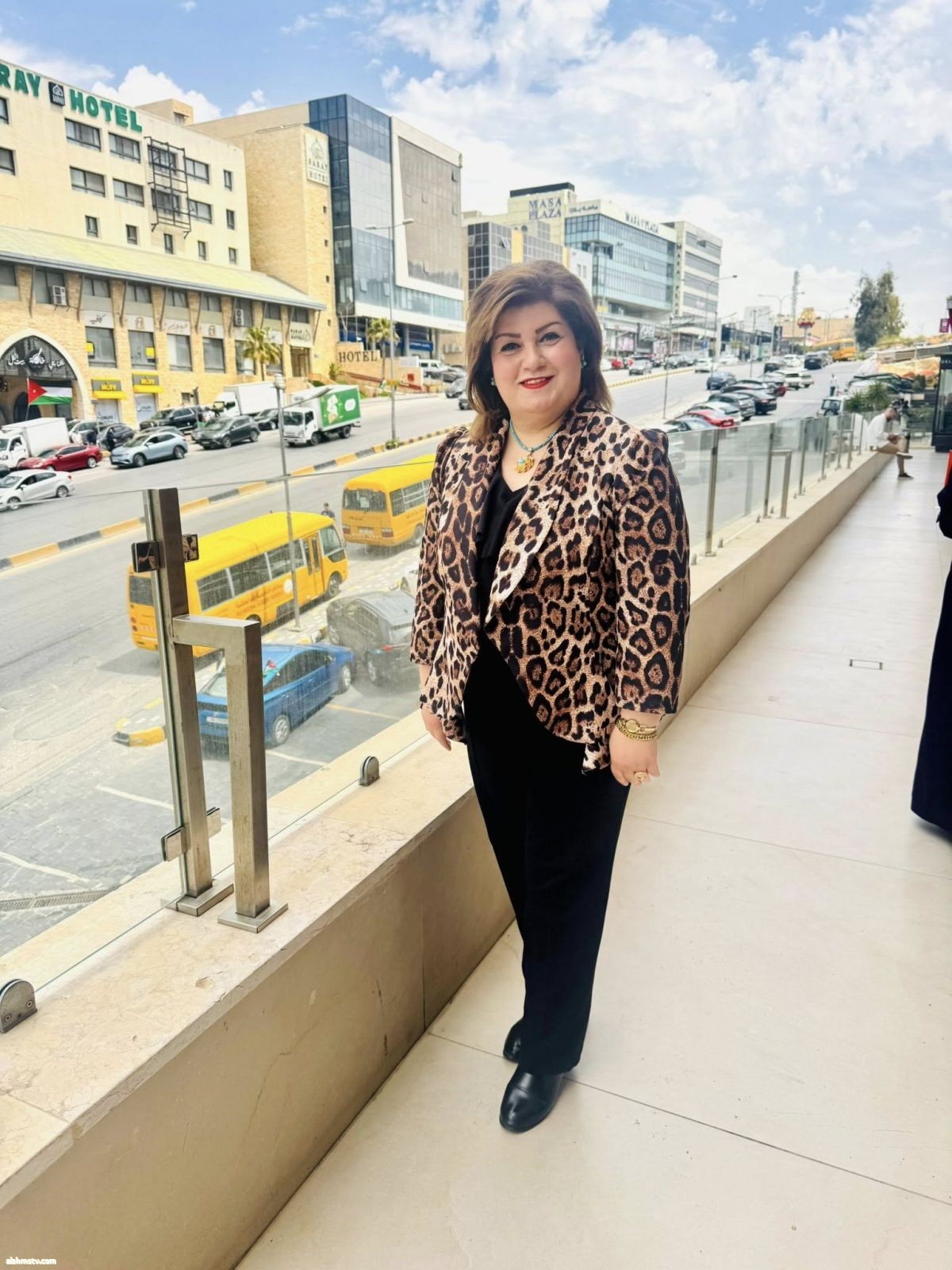 Meena Al-Sabounchi شارك جاليري الصابونجي للفن التشكيلي في الاجتماع