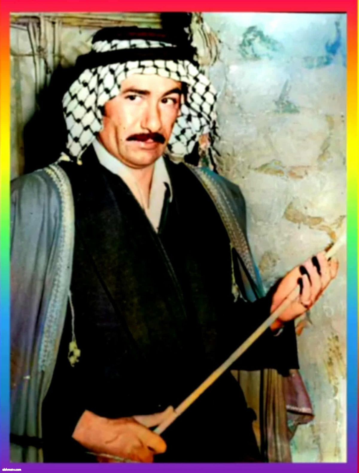 الاعلامي الدكتور عبد القادر الدليمي وبعض خزائنه. في السطور التالية يفتح الفنان حميد الجمالي صندوقه الأسود ويتحدث الى … بصراحته المعهودة الاعلامي الدكتور عبد القادر الدليمي وبعض خزائنه. في السطور التالية يفتح الفنان حميد الجمالي صندوقه الأسود ويتحدث الى … بصراحته المعهودة