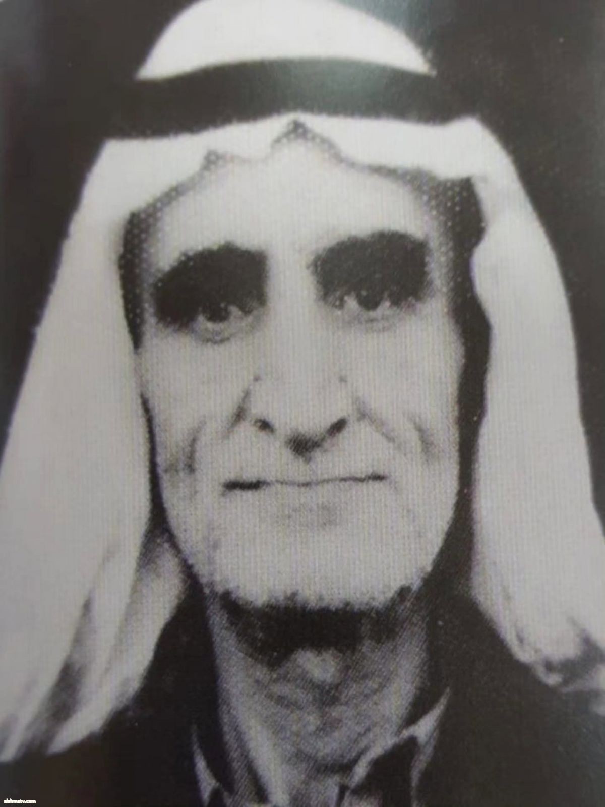 Habib Ghuloom AlAttar هذا أبي الحاج غلوم حسين العطار شيخ العطارين في #رأس_الخيمة