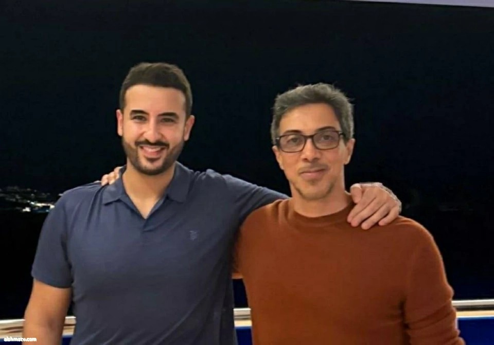 قرقاش يؤكد عمق العلاقات الإماراتية السعودية؛ صورة تجمع منصور بن زايد وخالد بن سلمان تختصر الأخوة والشراكة والتلاحم بين البلدين