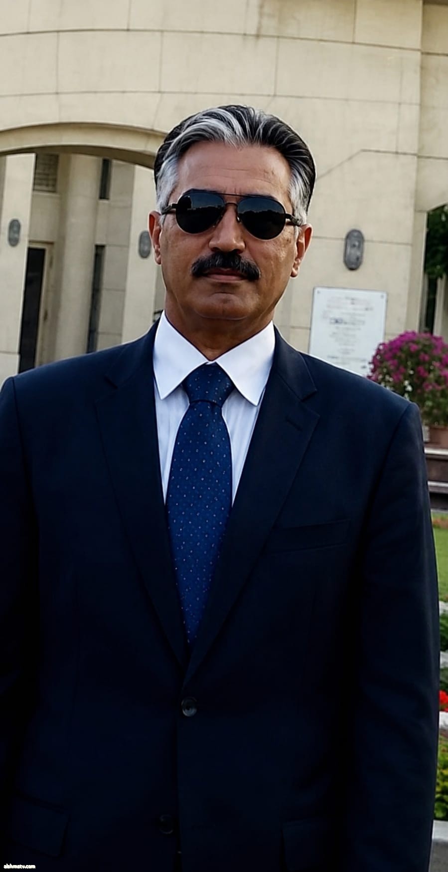 بقلم الدكتوره زينب الشمري ام جاسم من الكويت المستشار محمد عبد الفتاح سليمان.. خبرة قانونية تتجاوز ثلاثة عقود وحضور فاعل في الخليج بقلم الدكتوره زينب الشمري ام جاسم من الكويت المستشار محمد عبد الفتاح سليمان.. خبرة قانونية تتجاوز ثلاثة عقود وحضور فاعل في الخليج