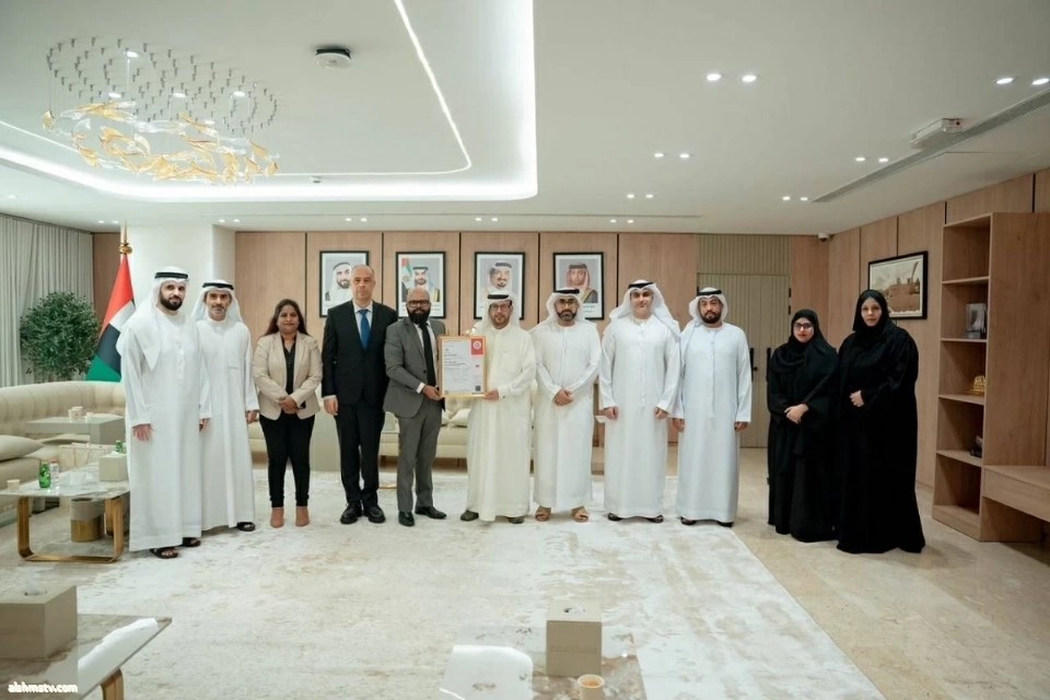 غرفة عجمان أول جهة محلية إماراتية تنال «آيزو» التميز في الخدمات غرفة عجمان أول جهة محلية إماراتية تنال «آيزو» التميز في الخدمات