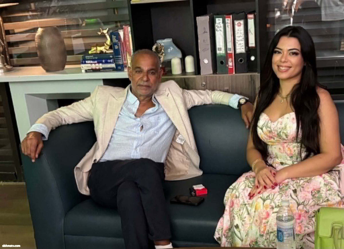 محمود البزاوي يخضع لمساومة دنيا عظيم في فيلم «الست لما» محمود البزاوي يخضع لمساومة دنيا عظيم في فيلم «الست لما»