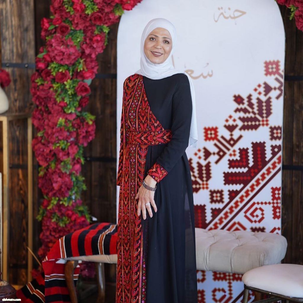 Rna Merrie ‎رنا مرعي الطويل: رحلة مدربة تنمية تلهم النجاح من أرض العزيمة  ‎بداية الحلم