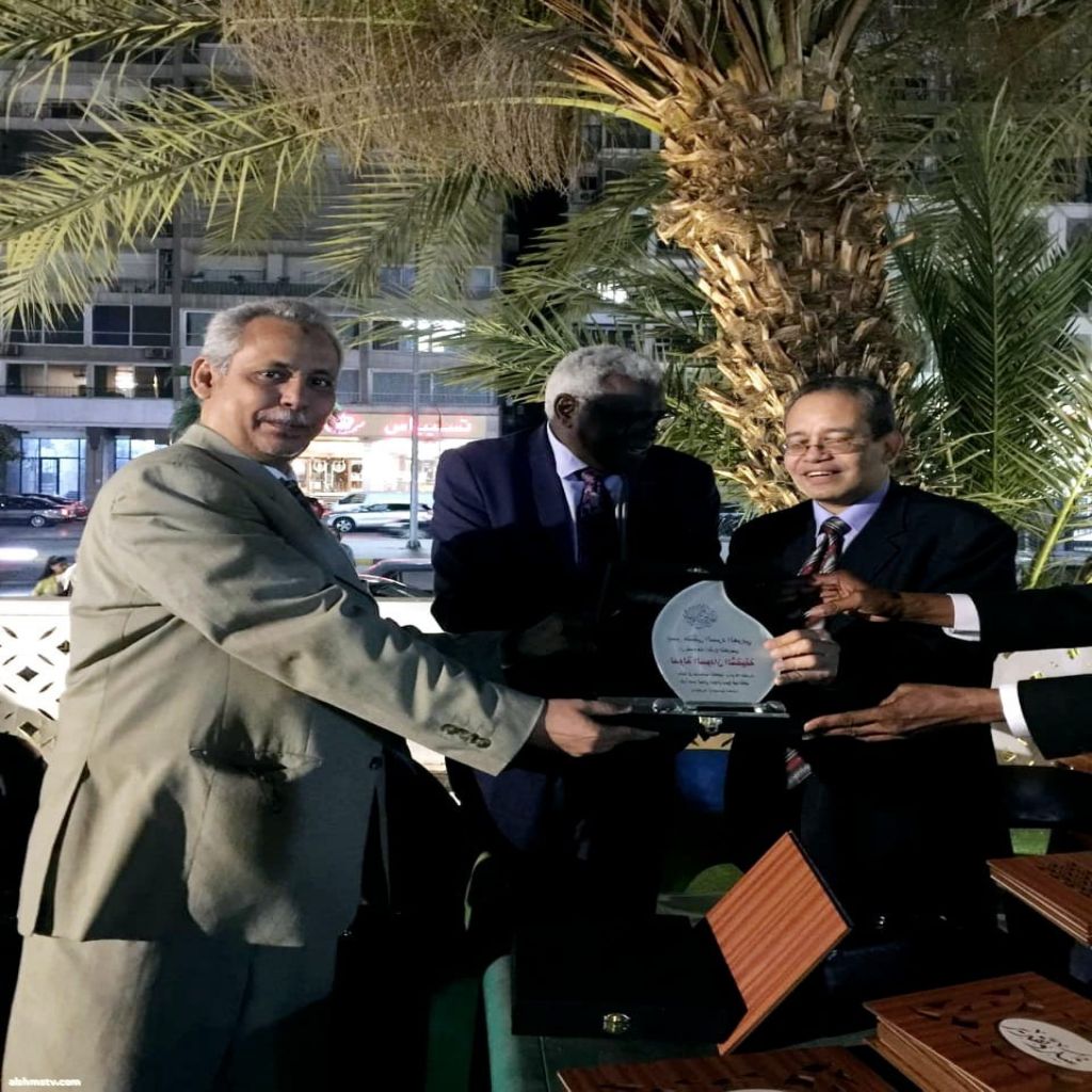 السودان يحصد 3 جوائز وإشادات عربية ..خلال مؤتمر ملتقى السرد العربي بالقاهرة