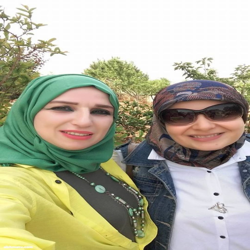 ‎Amena Nasser‎‏ — مع ‏‎Rana Shamaa‎‏. ·  منذ عرفتك وما زلت كما انت . لم تتبدّلي  :