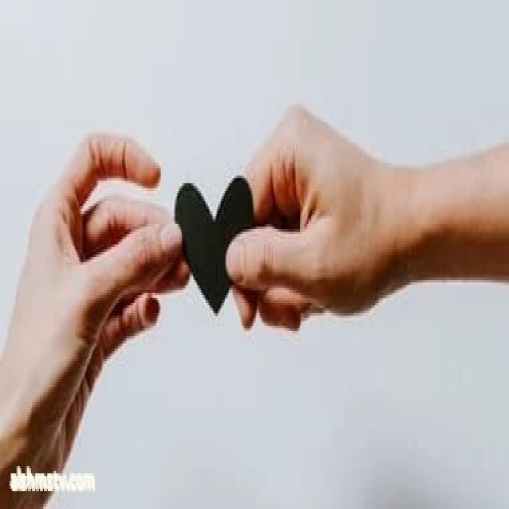 5 طرق خفية يخبرك بها جسدك أن حبيبك صادق.. تعرف عليها