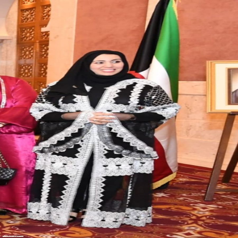 هل تؤيد سعاده المستشار محمد فرحان من قناه الشمس تربية الأبناء ليست دائمًا نسخة طبق الأصل من الوالدين، بل هناك حالات شاذة أو استثناءات تحدث نتيجة عوامل متداخلة:  من الناحية العلمية: