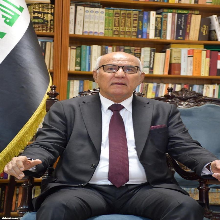 هشاشة الأحزاب الحاكمة : هنالك مؤشرات تدلل على هشاشة الأحزاب الحاكمة. لعل أبرزها :