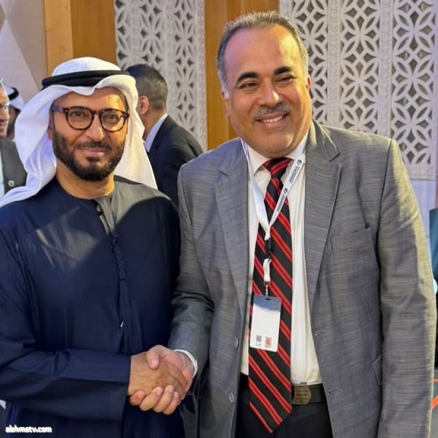 بمعية الدكتور أنور قرقاش المستشار الدبلوماسي لصاحب السمو رئيس دولة الإمارات العربية المتحدة
