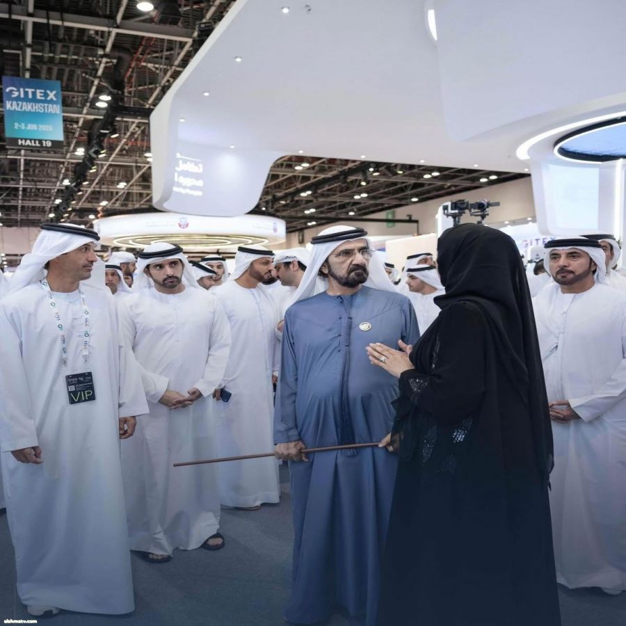 افتتح صاحب السمو الشيخ محمد بن راشد آل مكتوم نائب رئيس الدولة رئيس مجلس الوزراء حاكم دبي “رعاه الله” اليوم (الاثنين)، معرض جيتكس جلوبال، أكبر معرض للتكنولوجيا والذكاء الاصطناعي في العالم،