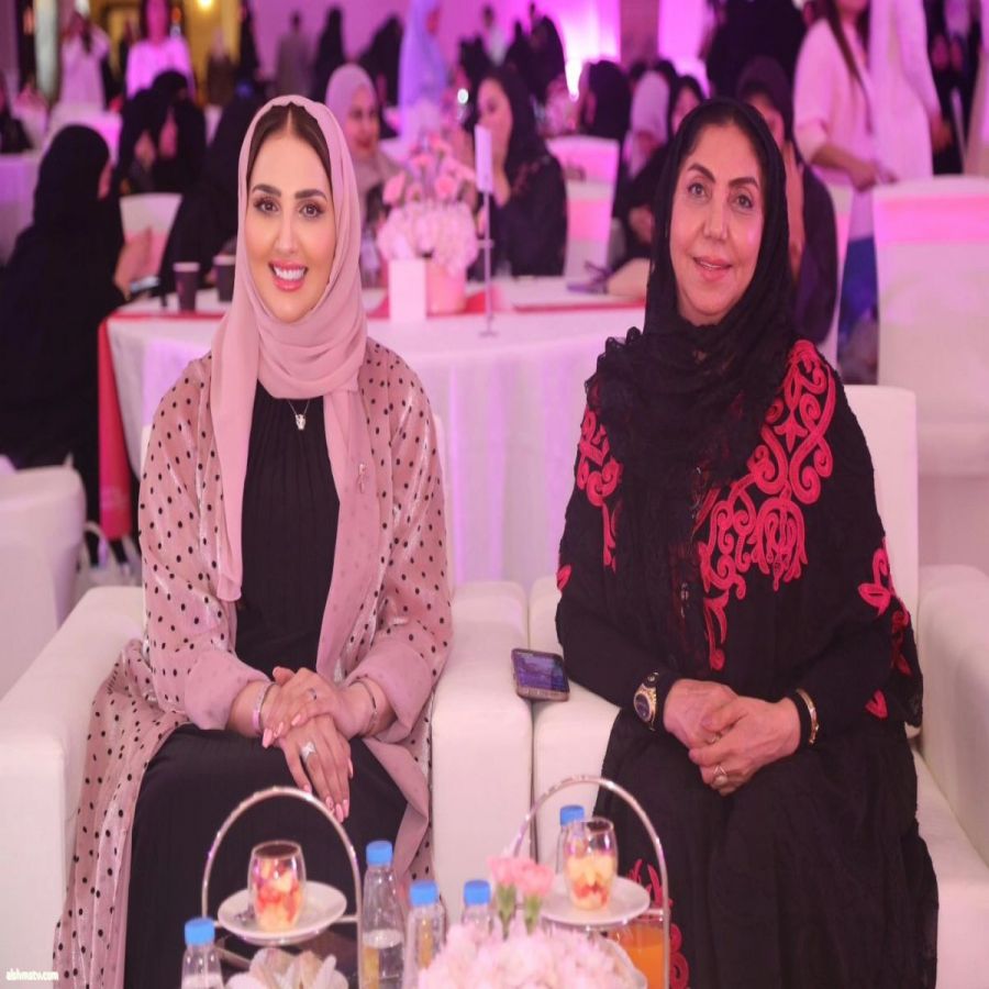 شكرا الشيخة عائشة، المعلا على الدعوة في فعالية وبرنامج أكتوبر الوردي. للتوعية