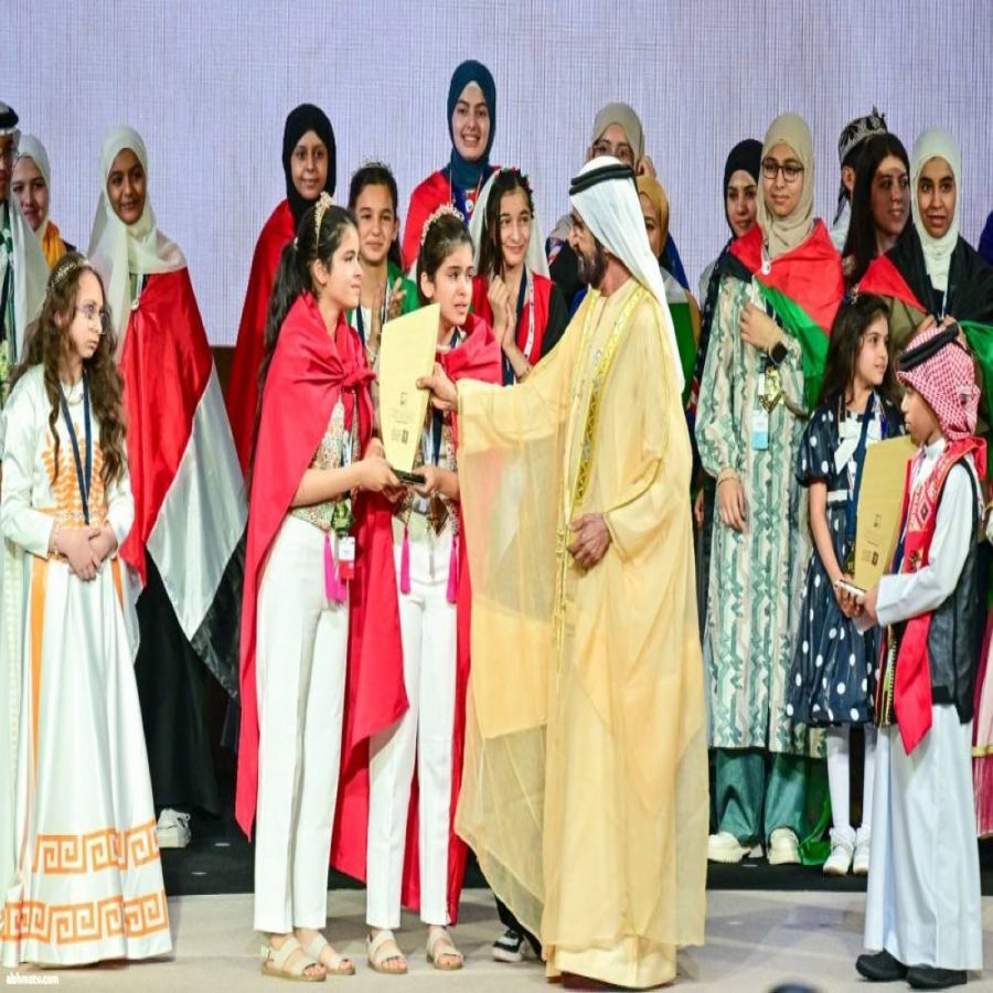 محمد بن راشد يتوج التوأم بيسان وبيلسان كوكة من تونس بجائزة تحدي القراءة العربي