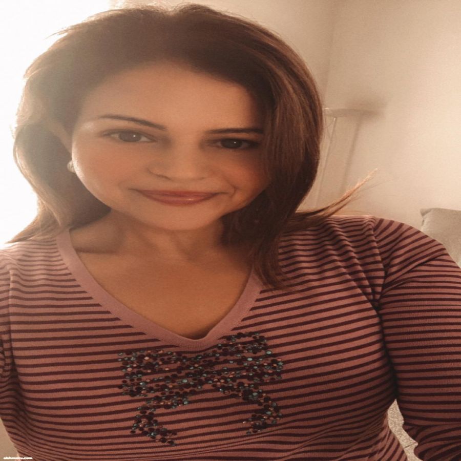 ???? أنا التي نهضت من بين الركام أنا هنا… أكتب، وأقرأ، وأصغي إلى صمتي.Arwa Al Batayneh