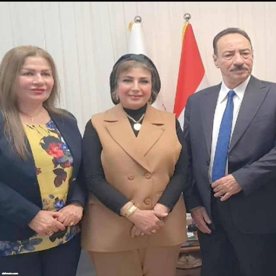 بدعوة كريمة من محافظ نينوى السابق الاستاذ نجم الجبوري ، كان لنا لقاء ودي وانساني عميق جمعنا معه نحن مجموعة من نساء الموصل، في جلسة حملت الكثير من الود والاهتمام والانصات لهموم المرأة الموصلية.