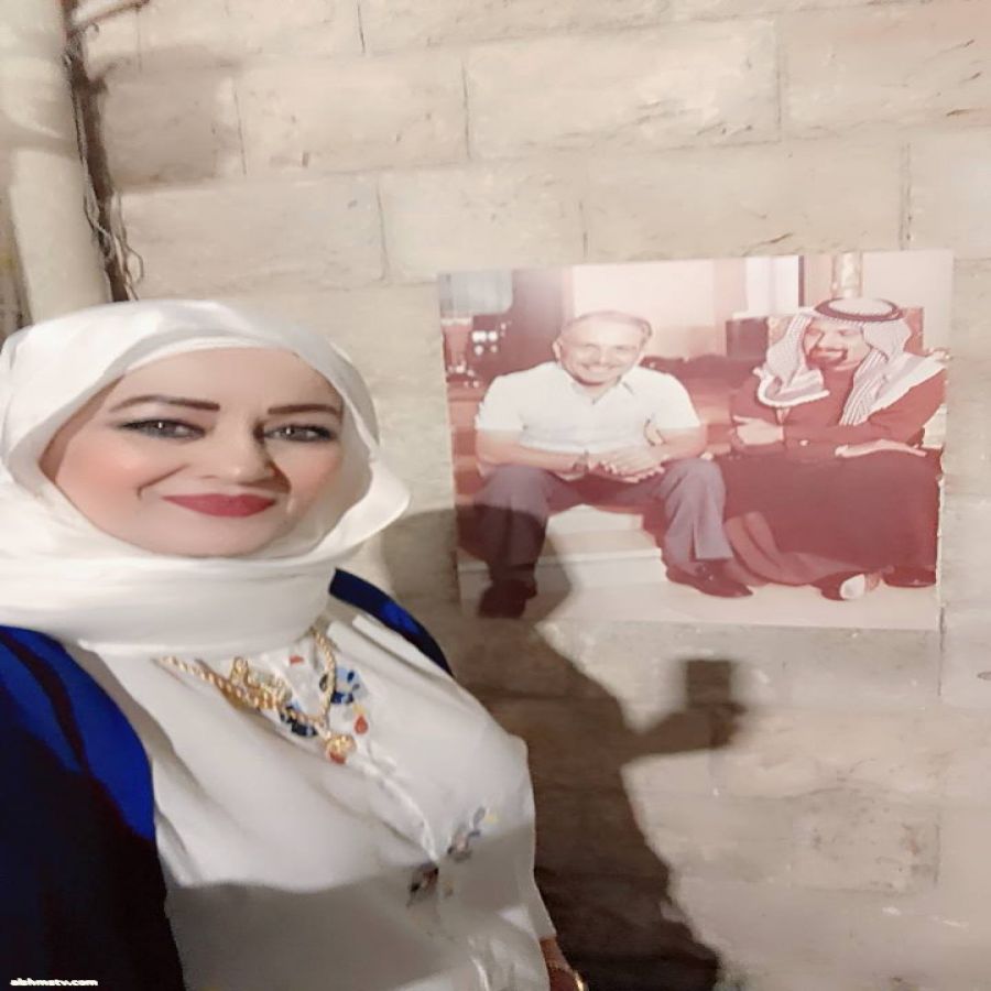 الكاتبه سوسن الشوملي بسمة الليل //