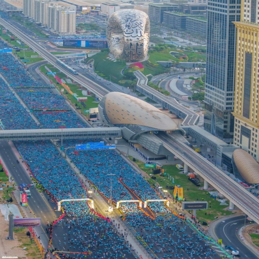 «تحدي دبي» يحوّل شارع الشيخ زايد إلى أكبر مسار جري في العالم