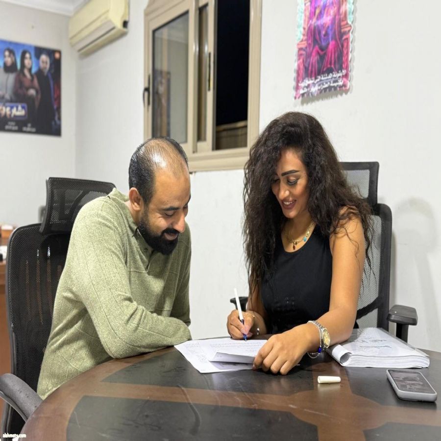 «ندى بهجت» توقع عقد مسلسل السرايا الصفرا