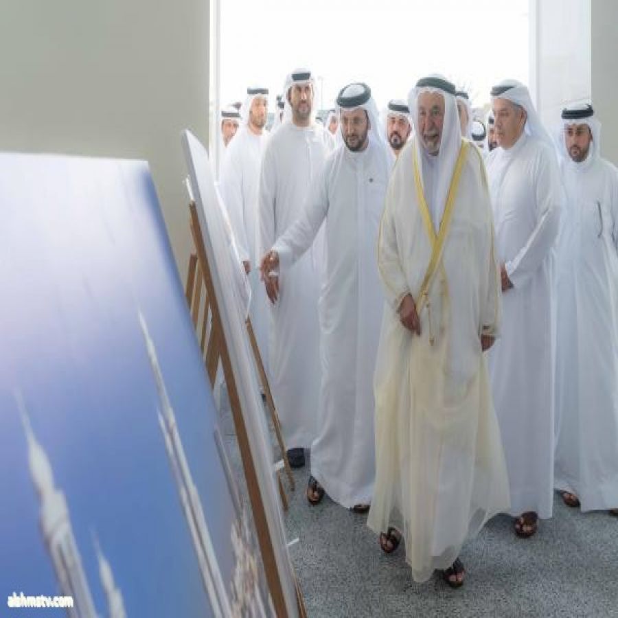 حاكم الشارقة يدشن مشروع ميدان الاستقلال