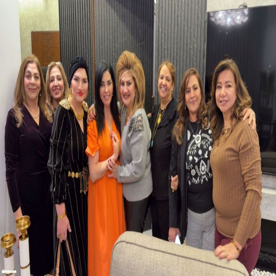 ستضافت الدكتورة شنكوُل قادر، رئيسة جمعية الإخاء الأردنية العراقية، في منزلها يوم السبت لقاءً ودياً على مأدبة الغداء حيث جمع نخبة من السيدات.