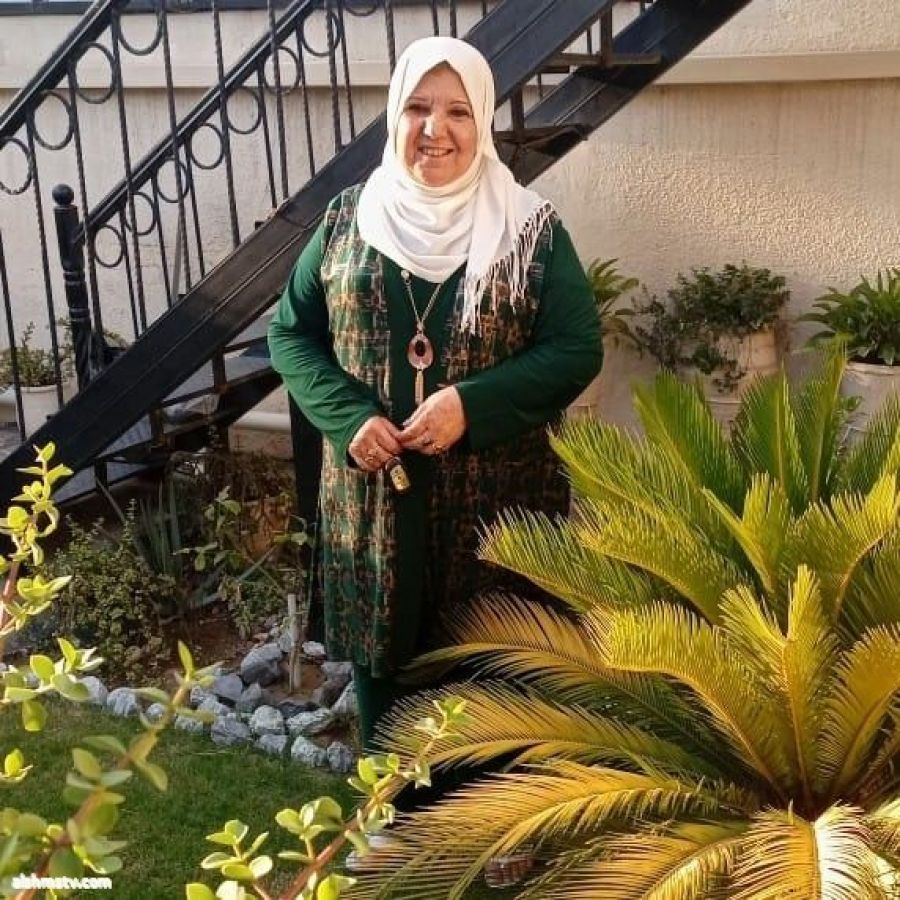 المذيعه سهام مصطفى وورطة البانزين