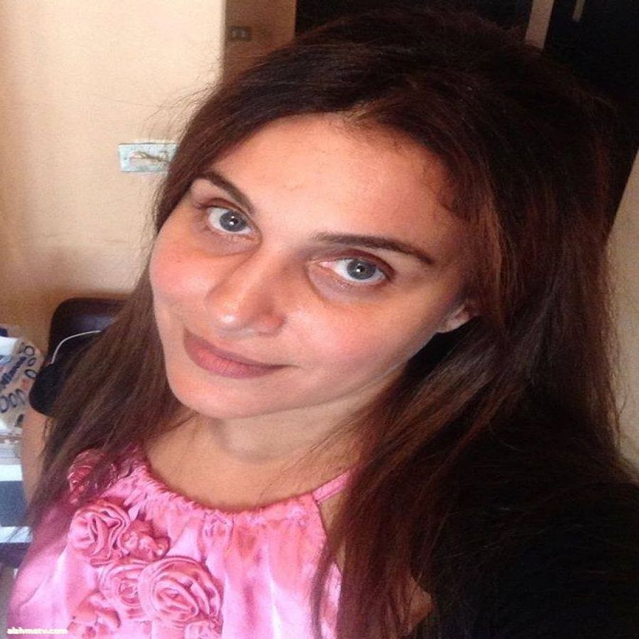 نسرين بلوط الغدر… الغدر… أَسيرُ بخفّةِ الرُّوحِ كي أتحرّرَ منك.. لا ممسكَ للنسيانِ على جرحِ الأقلامْ.. والعينُ يزجيها لونُ الغدرِ المتخلخل