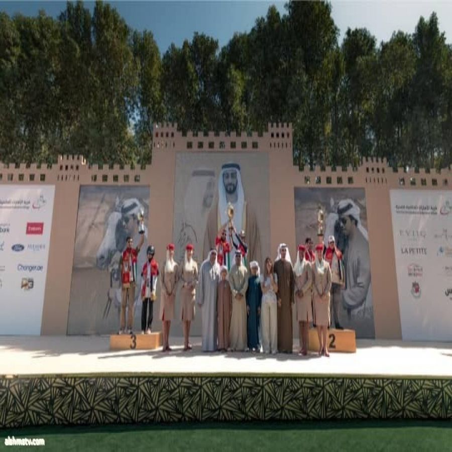 عبد الله أحمد يتوج بطلاً لكأس زايد بن منصور للقدرة.  أبوظبي ريم العبدلي