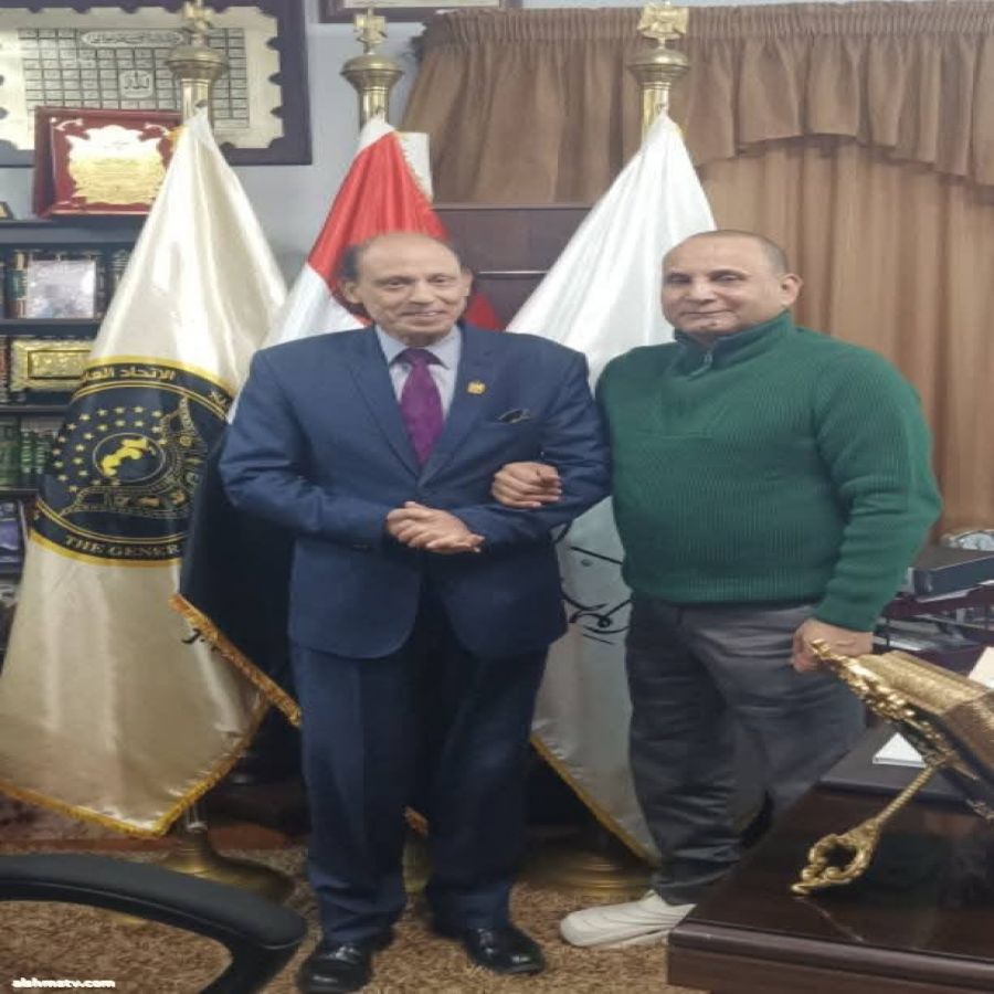 المخرج د. علاء نصر الاتحاد العام للفنانين العرب منظمه دولية غير حكومية مقرها القاهرة وشعارها الفن في خدمه العروبة والانسانية .