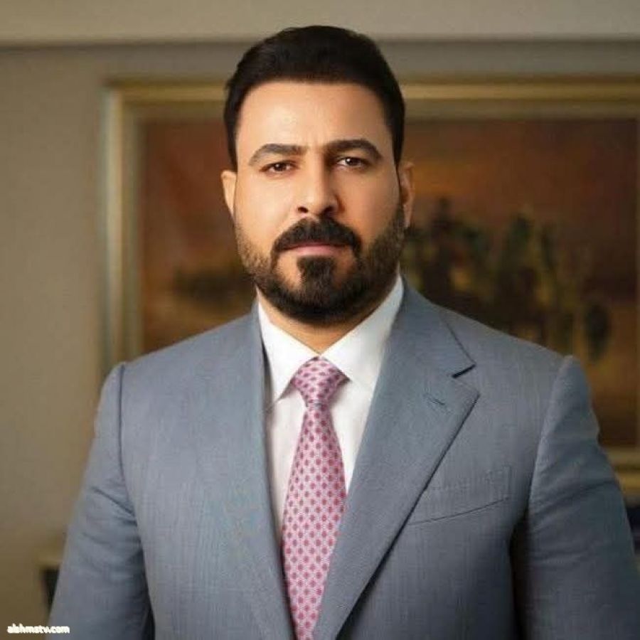 السيرة الذاتية لمرشح رئاسة الوزراء :علي الزيدي 1. المعلومات الشخصية: الاسم الكامل: علي فالح كاظم الزيدي.