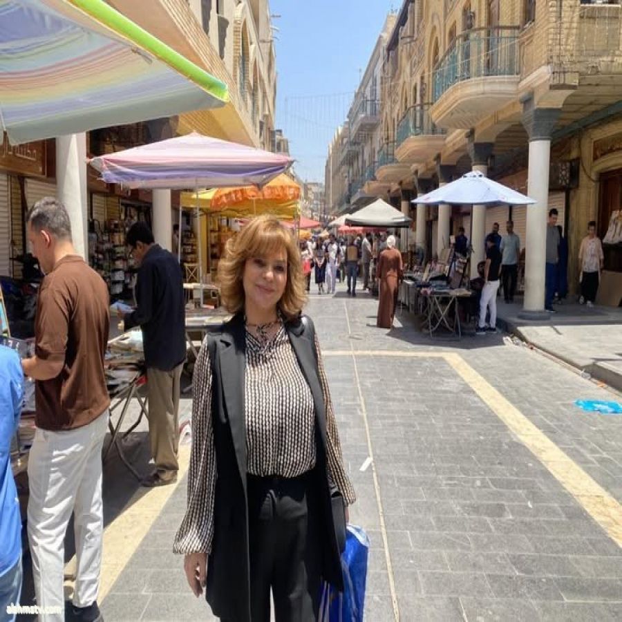 Elham Abdulkader Abdulrhman تحولتُ إلى عراقية الهوى.. بغداد أصبحت بغدادي! (كنت أحب بغداد جداً.. لكن الآن، بغداد أصبحت بغدادي، وكل البيوت بيوتي، وكل أهلها أهلي )