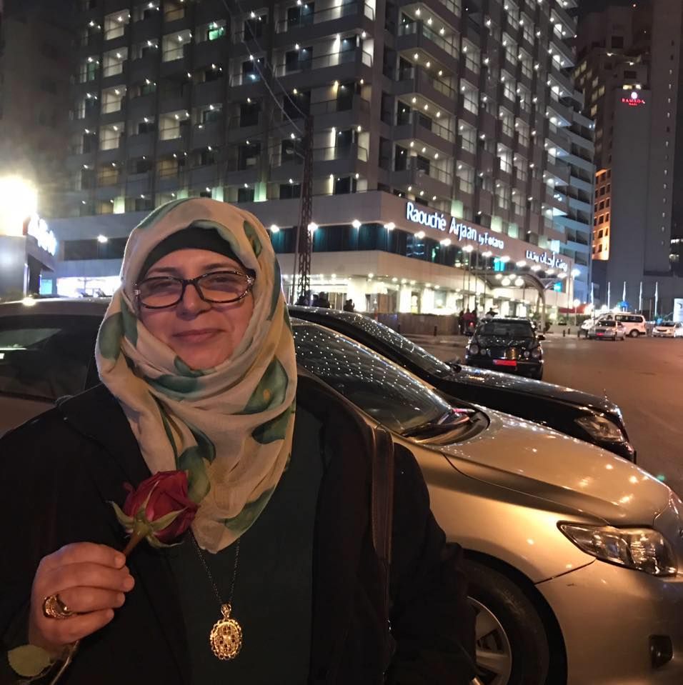 بشرى عبد الكريم عبد العزيز مثل هذا المحل الظاهر في المقطع التالي ، وهو محل لبيع الخمور ، العشرات من أمثاله في شوارع مدينة ميديات Midyat [/B]