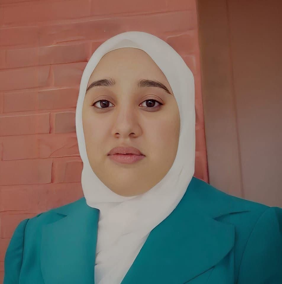 الاعلاميه  زهراء غريب والبوصله لقاء مع إذاعة "صوت العرب" حول مبادرة فريق البوصلة.  شكراً للإذاعة والإعلامي المصري المتميز( علي مصطفى) لحرصه على دعم المبادرة إعلامياً ضمن جهود مساندة القضية الفلس/..طين/ية.