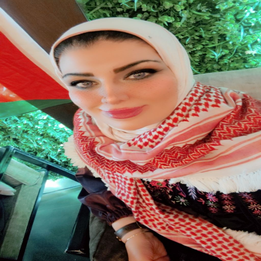 الرحال الدكتور عبد السلام العجارمة (نكهة اردنية باراضي كويتية)???????????????? كلمات لدولة تستحق  هذه الكلمات ترجل بها فارس من فرسان بلاد الهواشم رحال يجوب دول حول العالم حتى 60 دولة